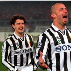 Juventus Home Retro Jersey 1995-1996
